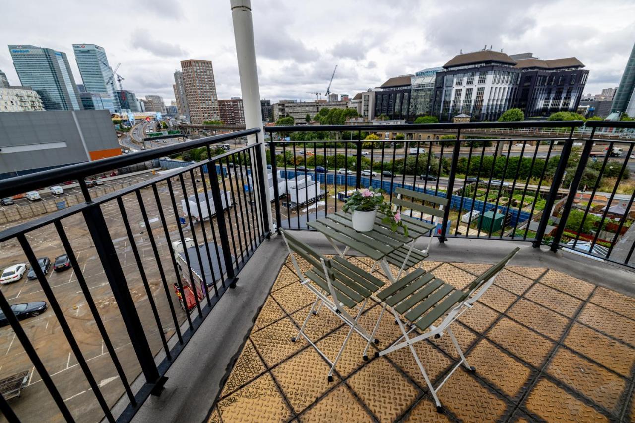 Two Bed Apartment Near Canary Wharf Лондон Экстерьер фото