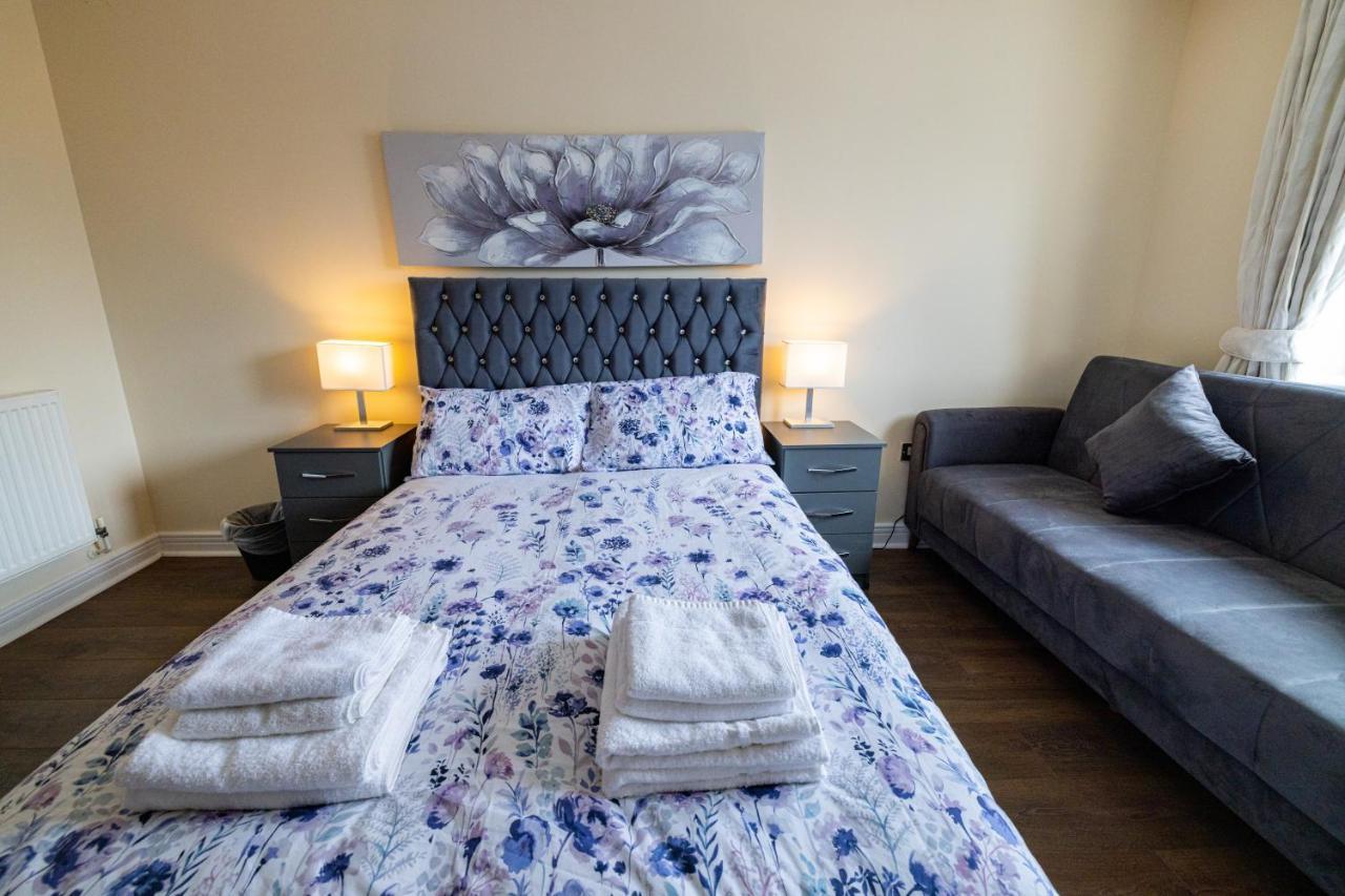 Two Bed Apartment Near Canary Wharf Лондон Экстерьер фото